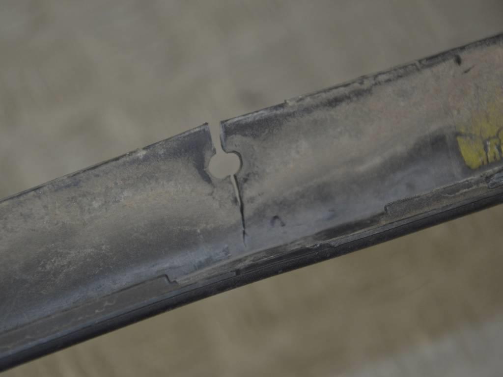 Молдинг крыла заднего левого