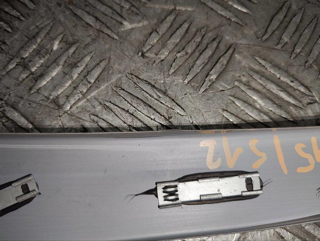 Молдинг крыла заднего правого