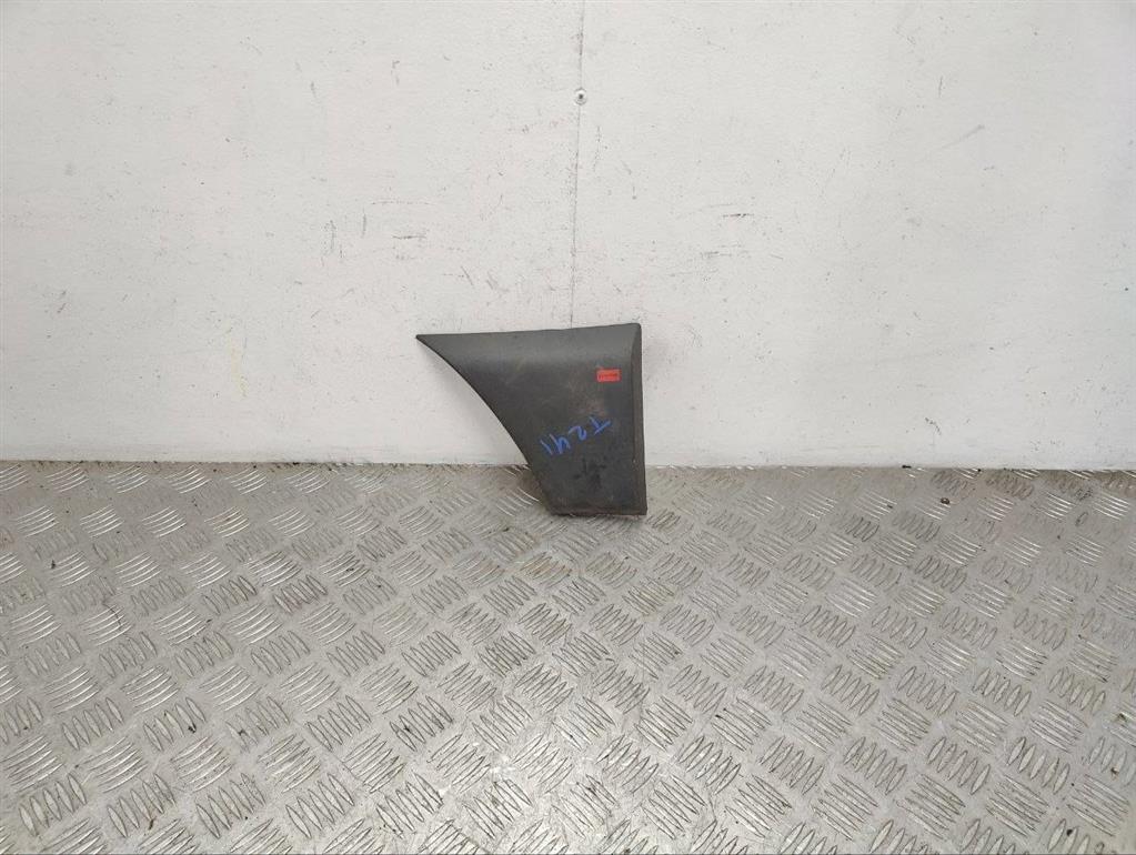 Молдинг крыла заднего правого