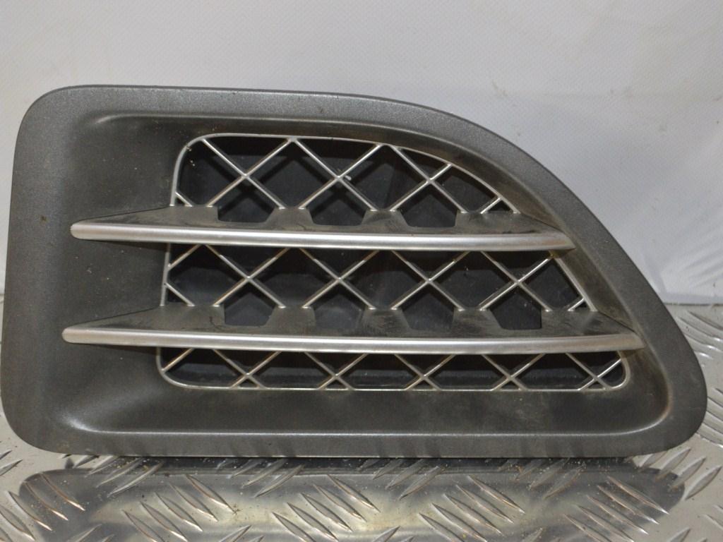 Молдинг крыла