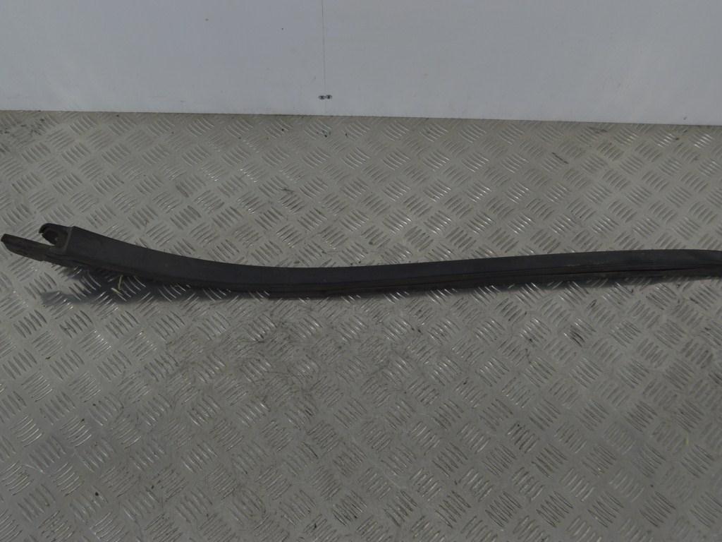 Молдинг стекла лобового