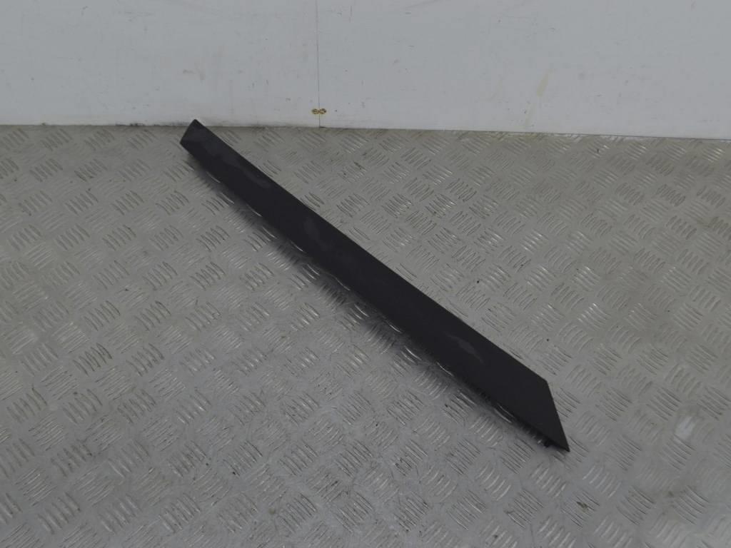 Молдинг стекла лобового Renault Espace 4 (2003-2010) 8200101054