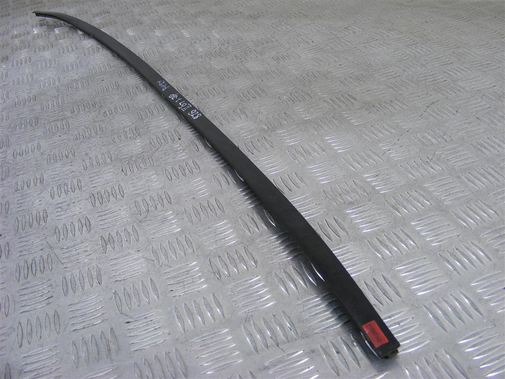 Молдинг стекла лобового