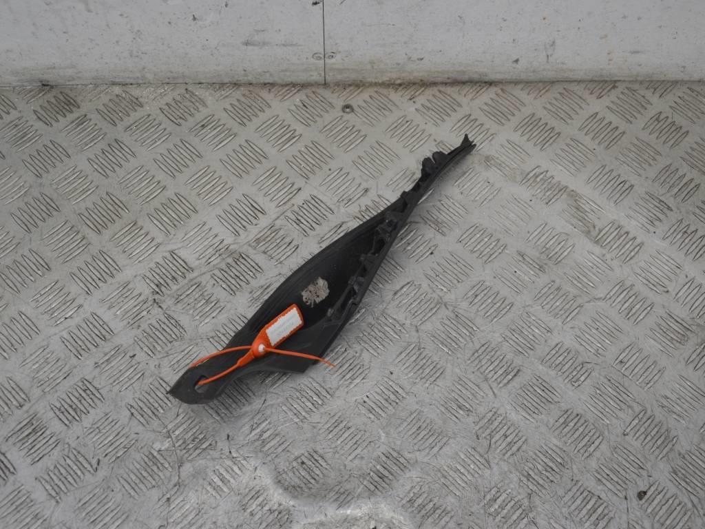 Молдинг стекла лобового