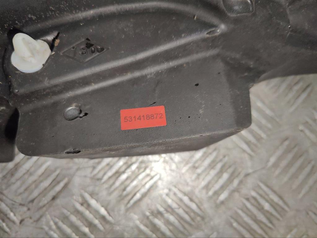 Молдинг стекла лобового