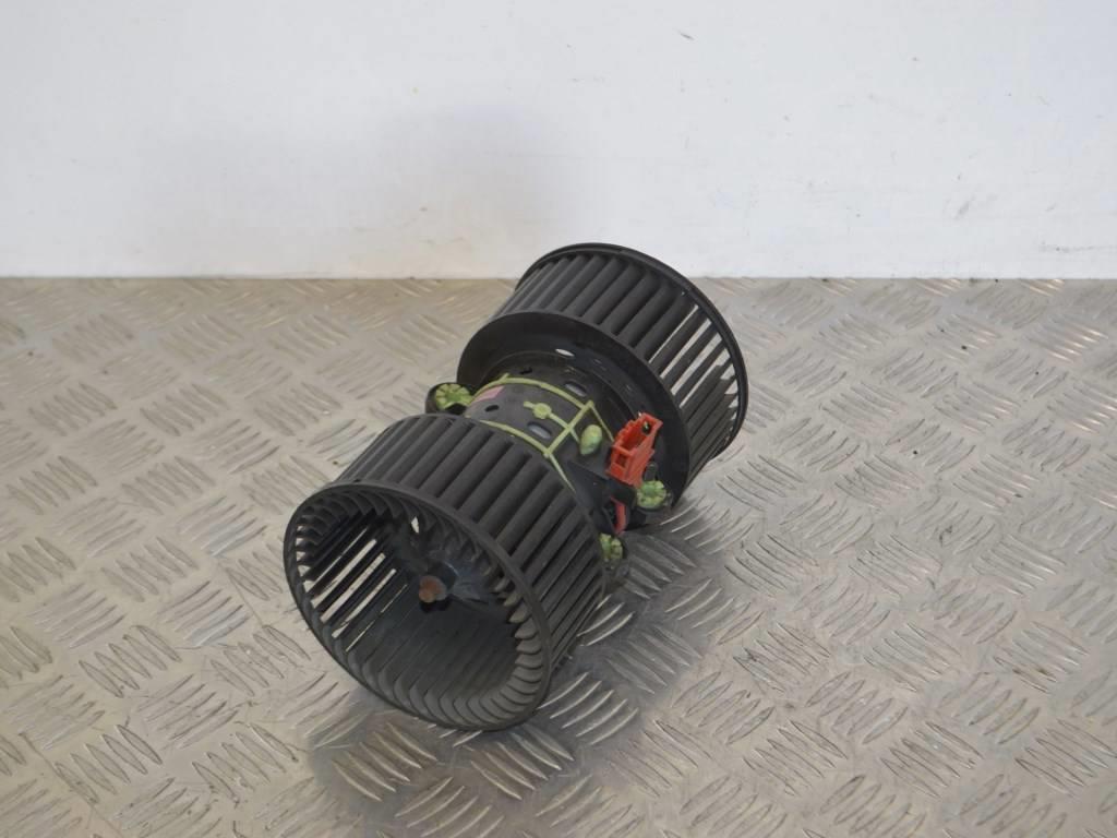 Моторчик печки Renault Megane 3 (2008-2019)