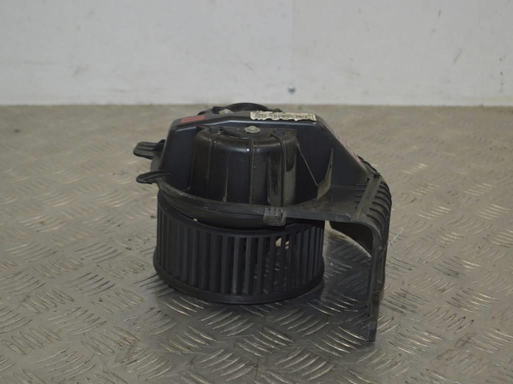 Моторчик печки Renault Scenic 2 (2003-2009)