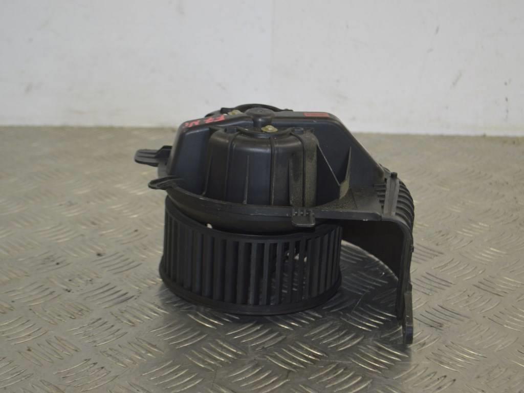 Моторчик печки Renault Scenic 2 (2003-2009)