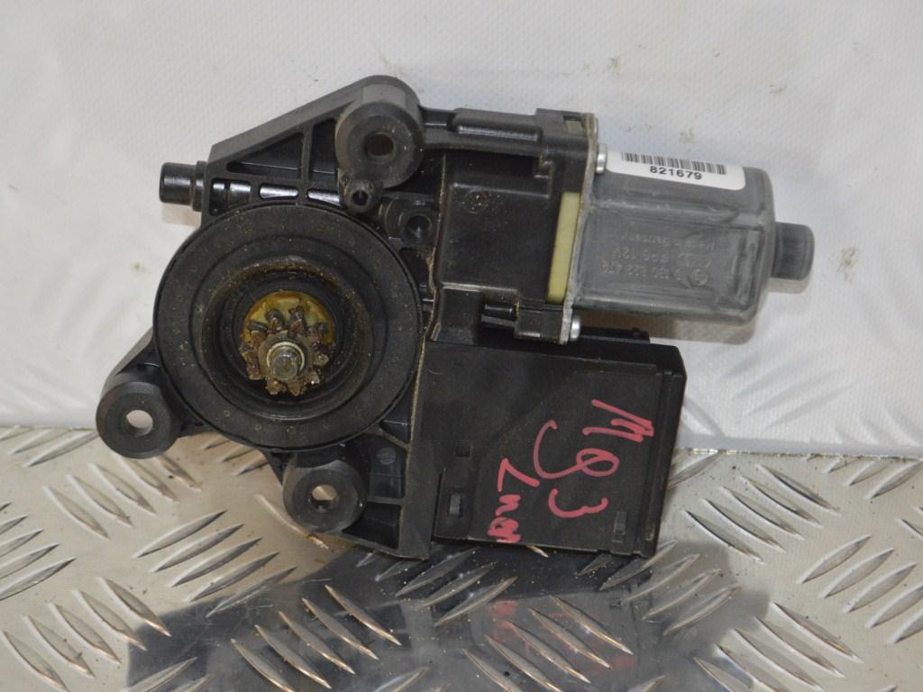 Моторчик стеклоподъемника передний левый