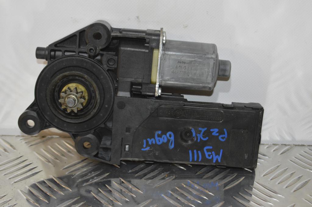 Моторчик стеклоподъемника передний левый