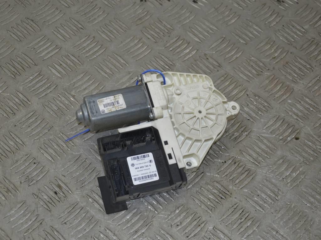 Моторчик стеклоподъемника передний правый