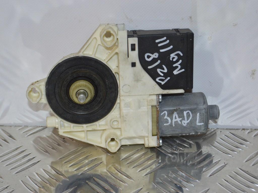 Моторчик стеклоподъемника задний левый