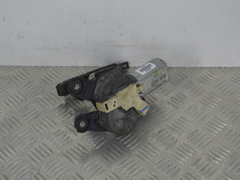 Моторчик заднего стеклоочистителя (дворника)