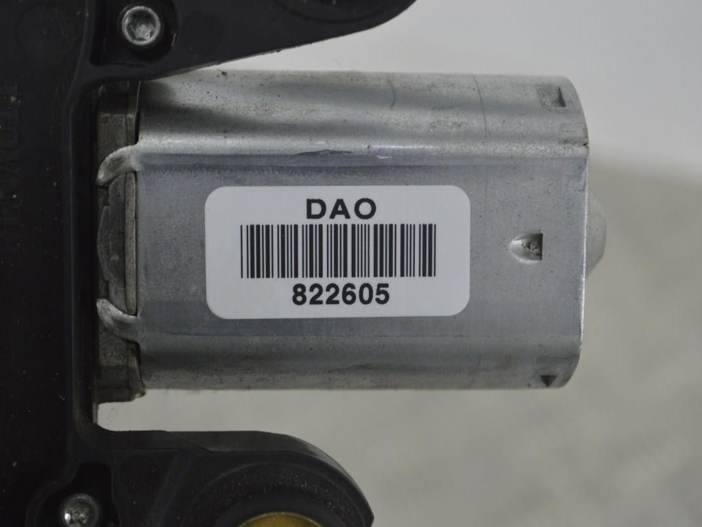 Моторчик заднего стеклоочистителя (дворника)