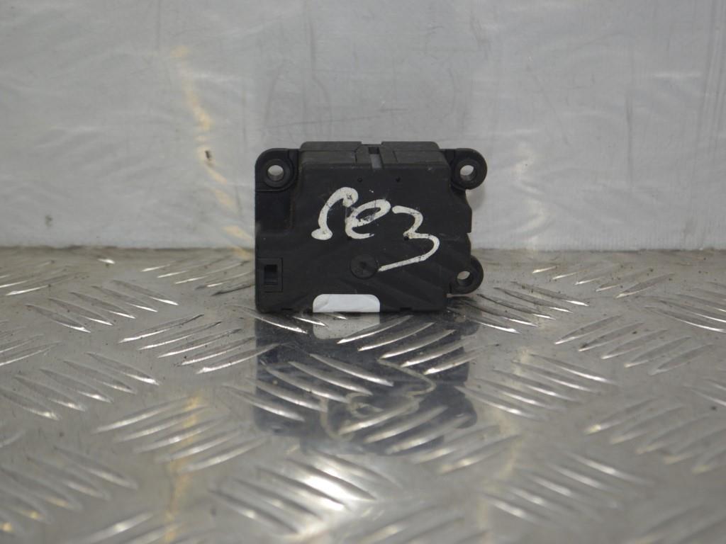 Моторчик заслонки печки