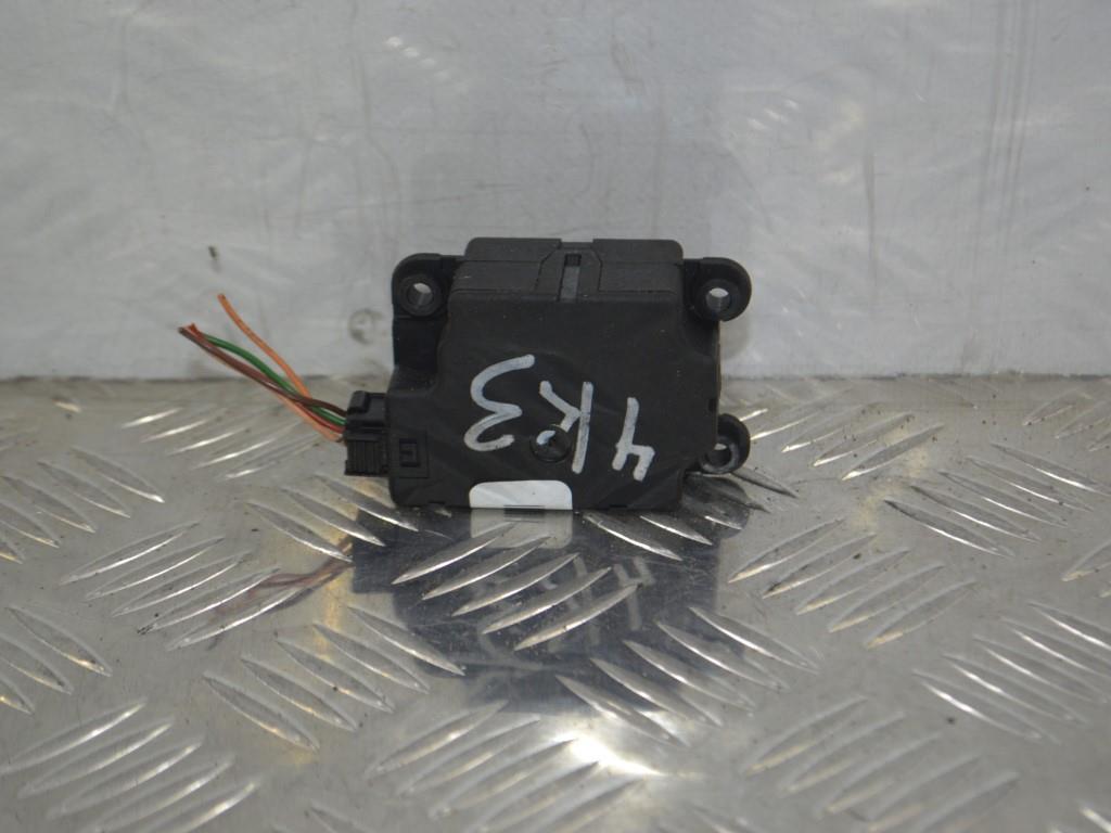 Моторчик заслонки печки