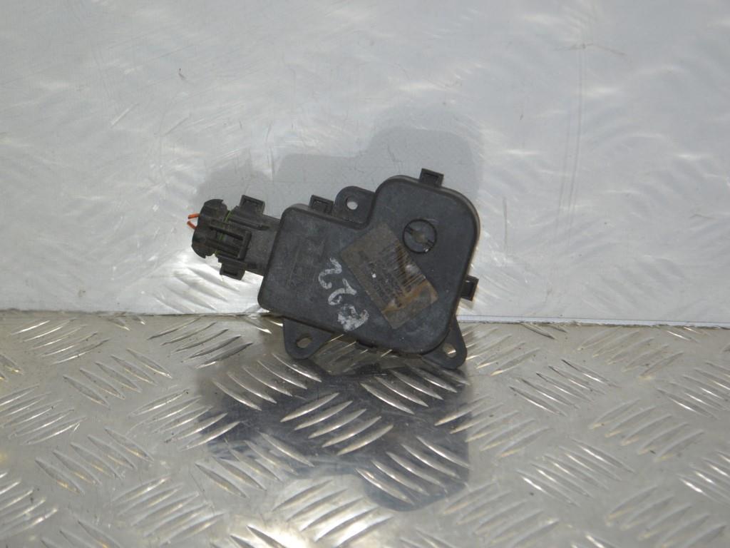 Моторчик заслонки печки