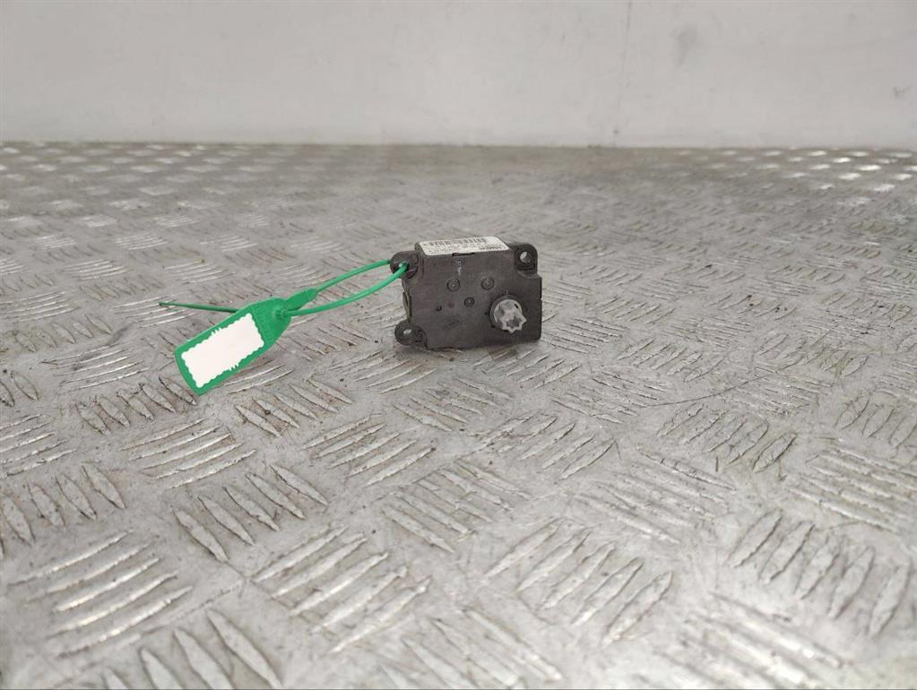 Моторчик заслонки печки