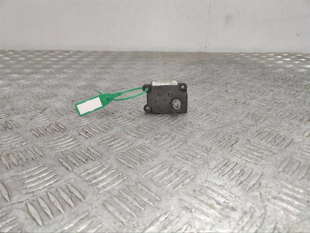 Моторчик заслонки печки