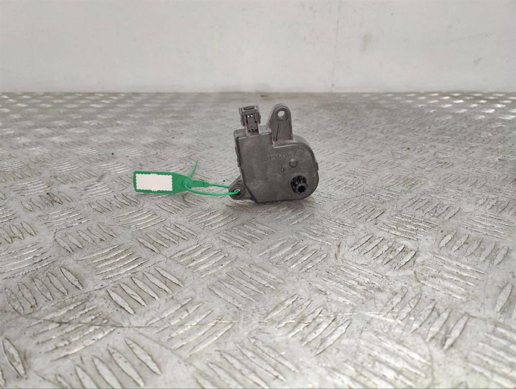 Моторчик заслонки печки