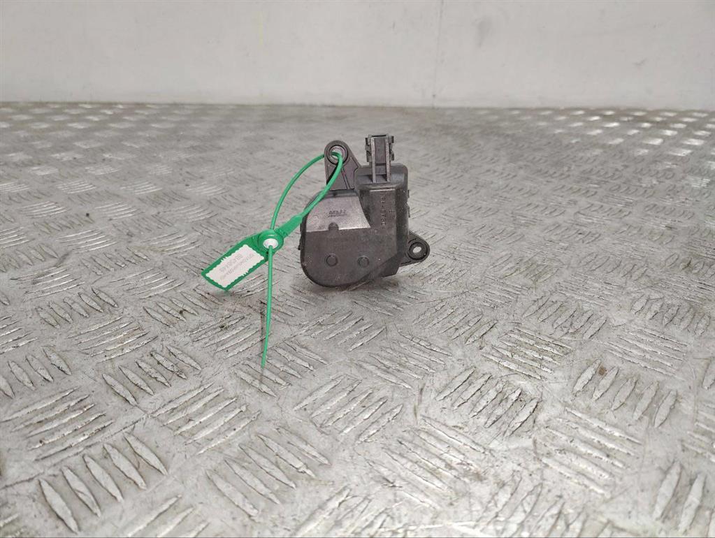 Моторчик заслонки печки