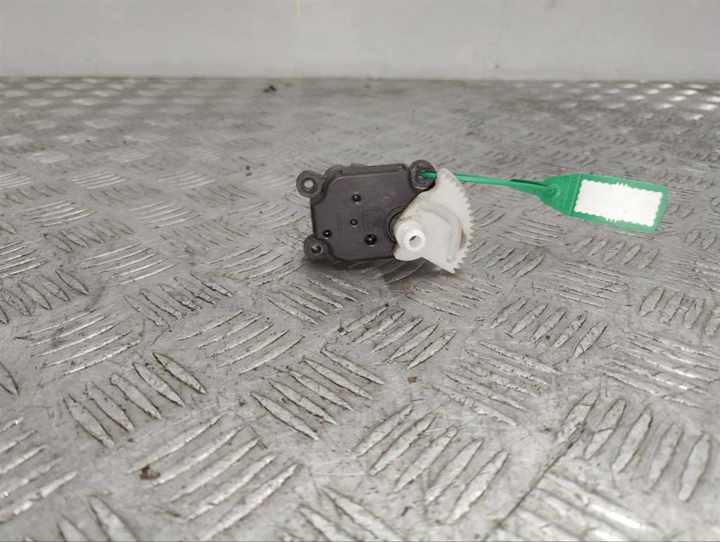 Моторчик заслонки печки