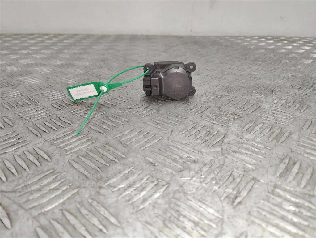 Моторчик заслонки печки