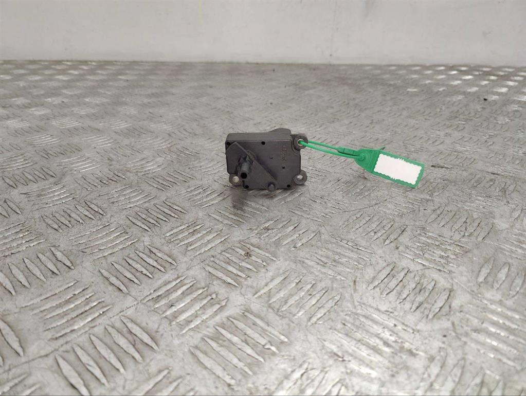 Моторчик заслонки печки