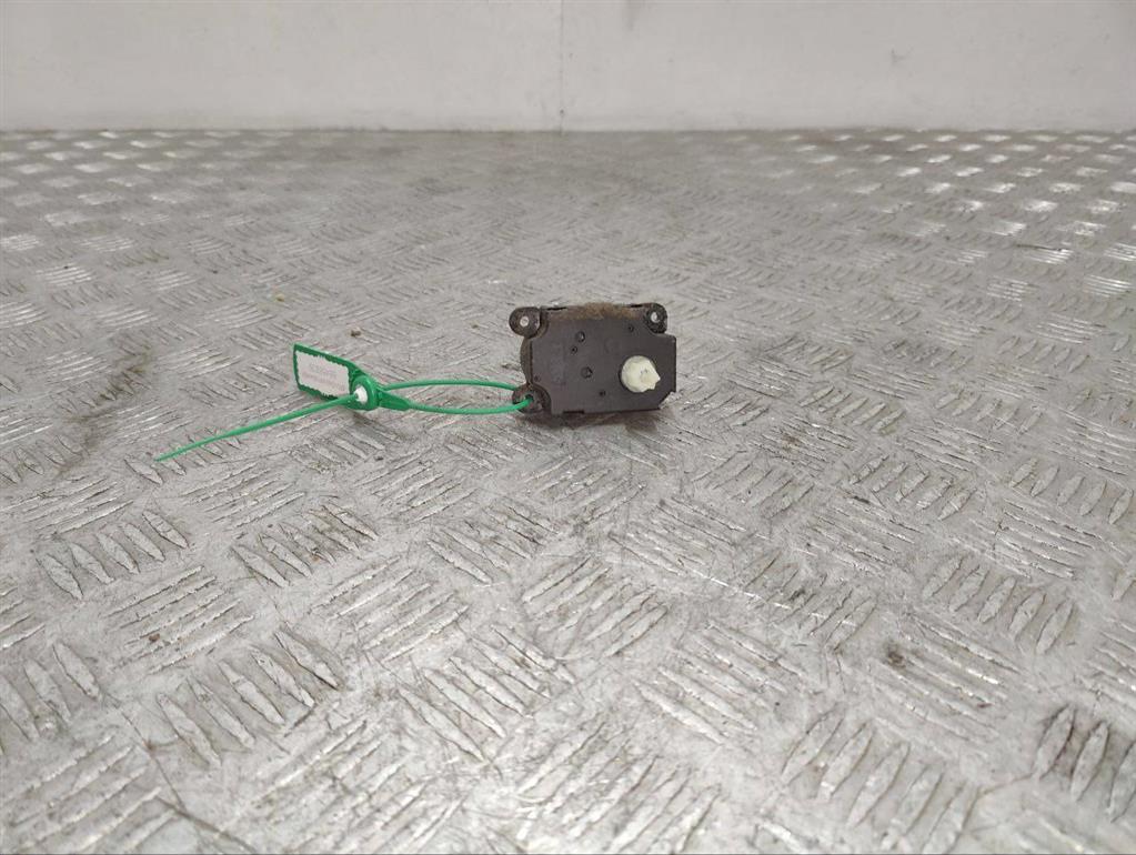 Моторчик заслонки печки