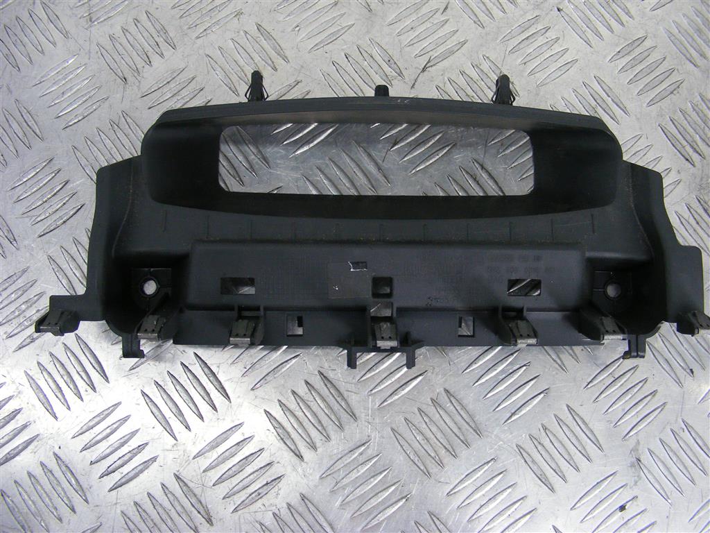 Накладка декоративная на торпедо