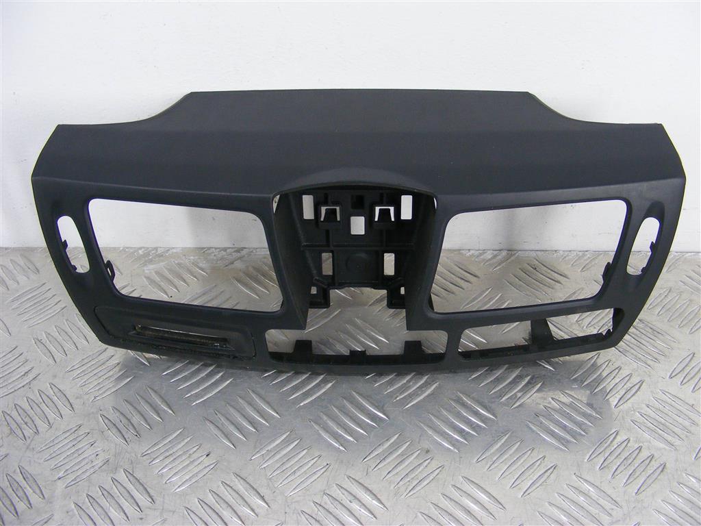 Накладка декоративная на торпедо Renault Laguna 3 (2007-2015)