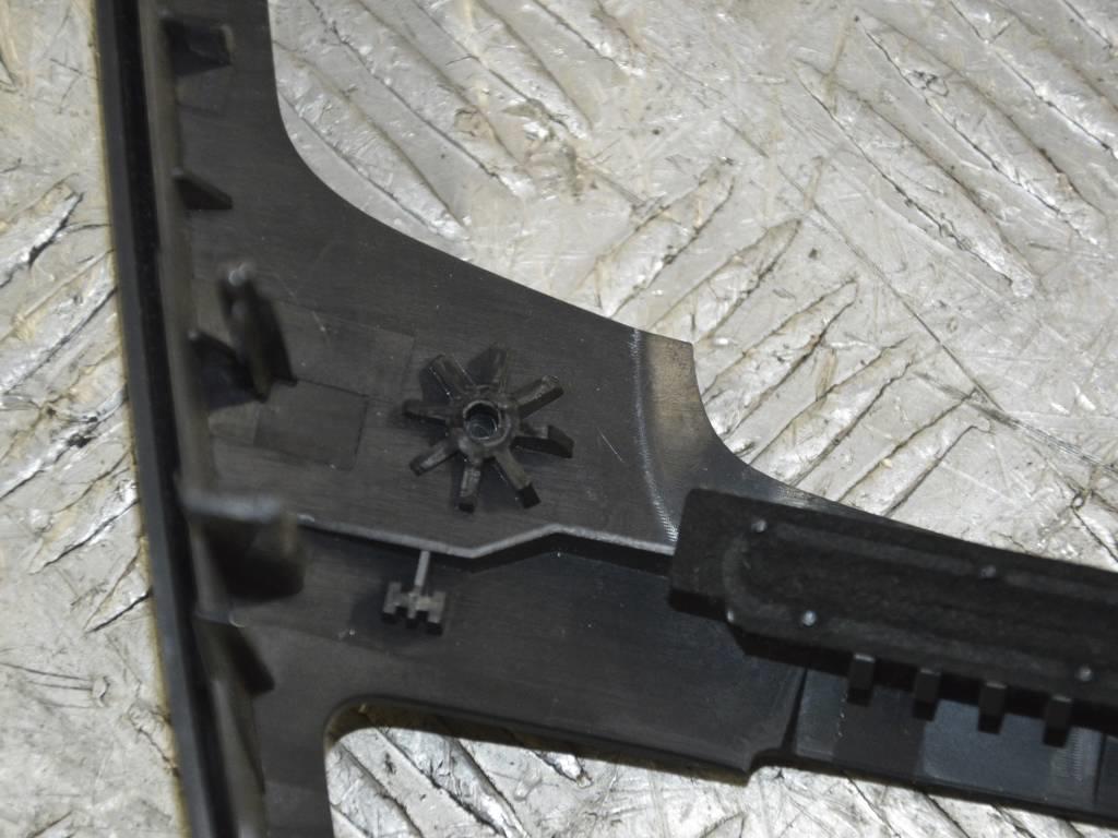 Накладка декоративная на торпедо