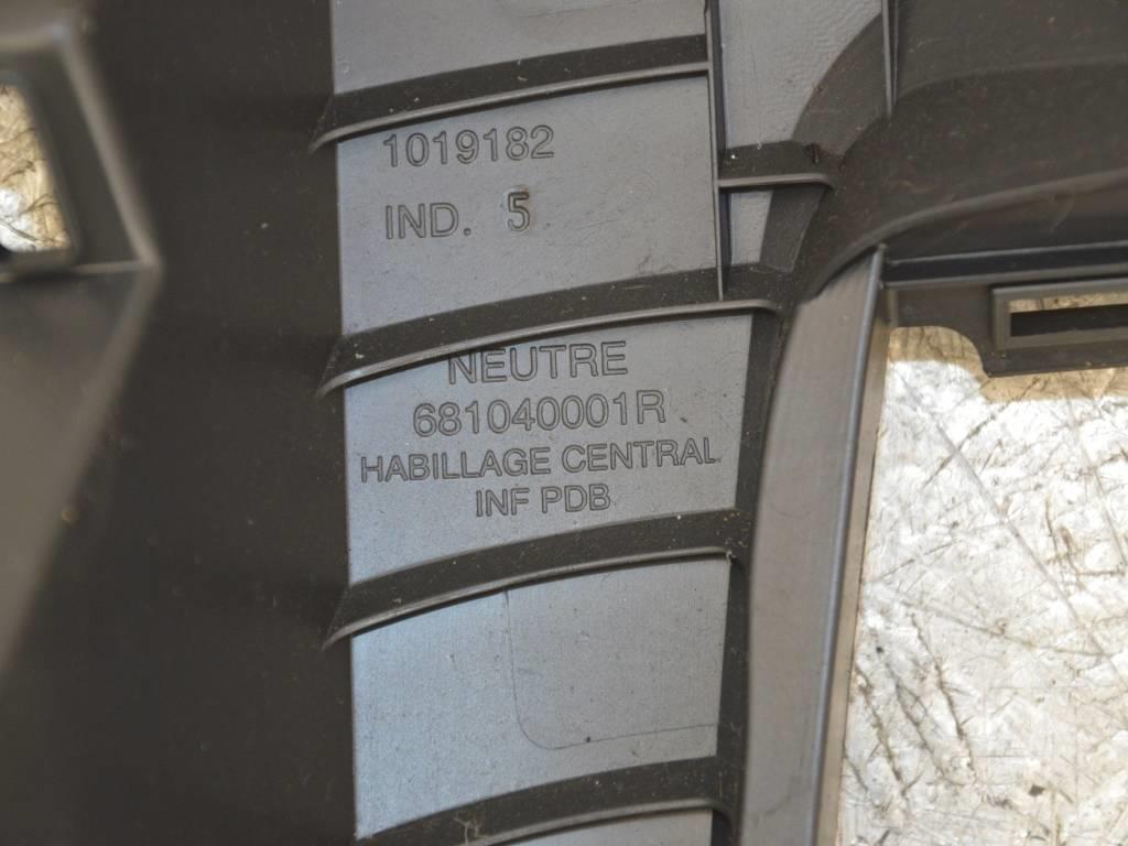 Накладка декоративная на торпедо