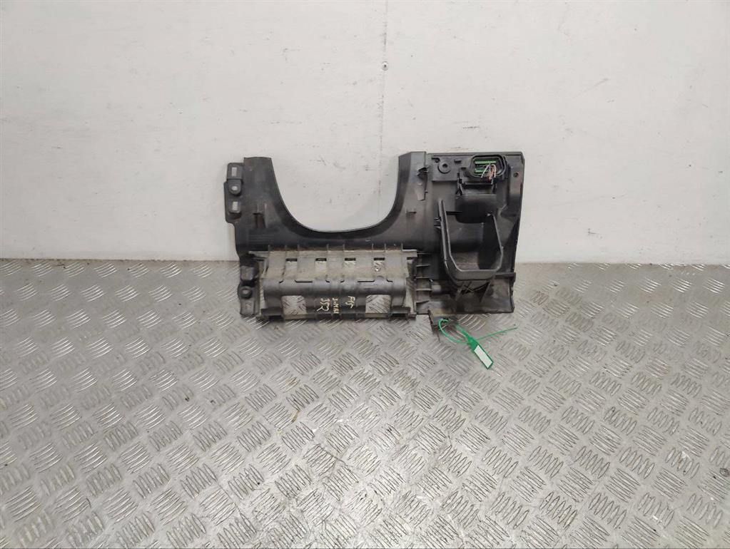 Накладка декоративная на торпедо