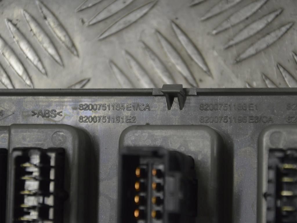 Накладка декоративная на торпедо