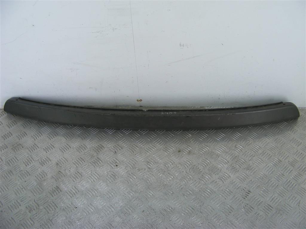 Накладка двери (крышки) багажника