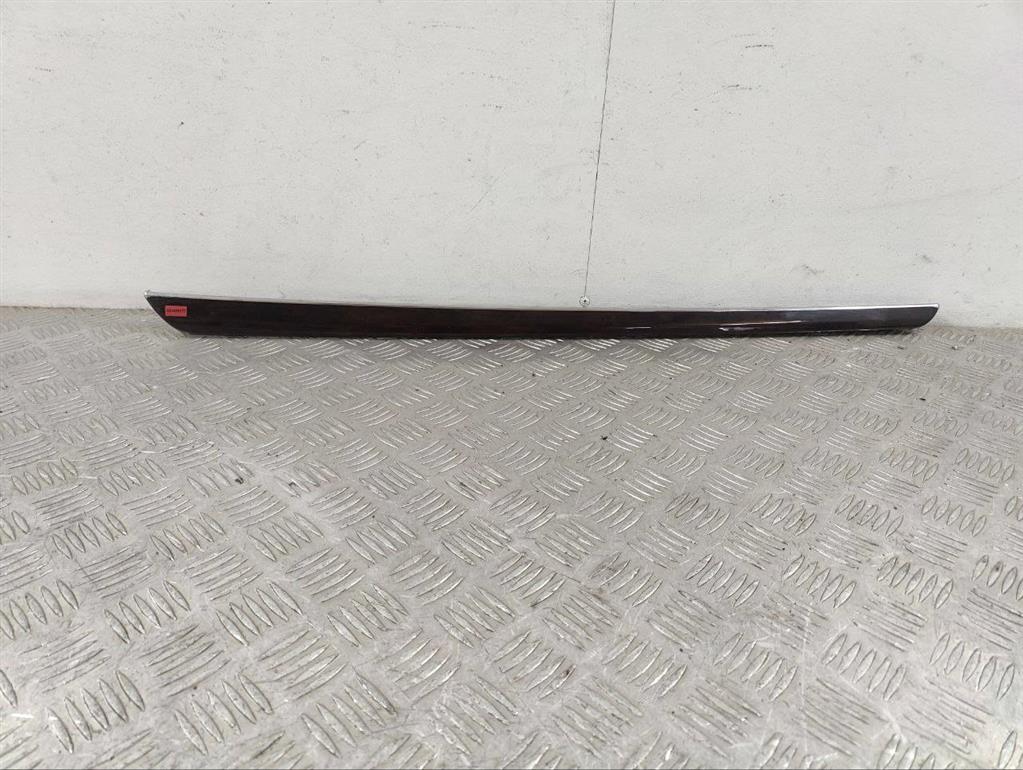 Накладка двери задней левой