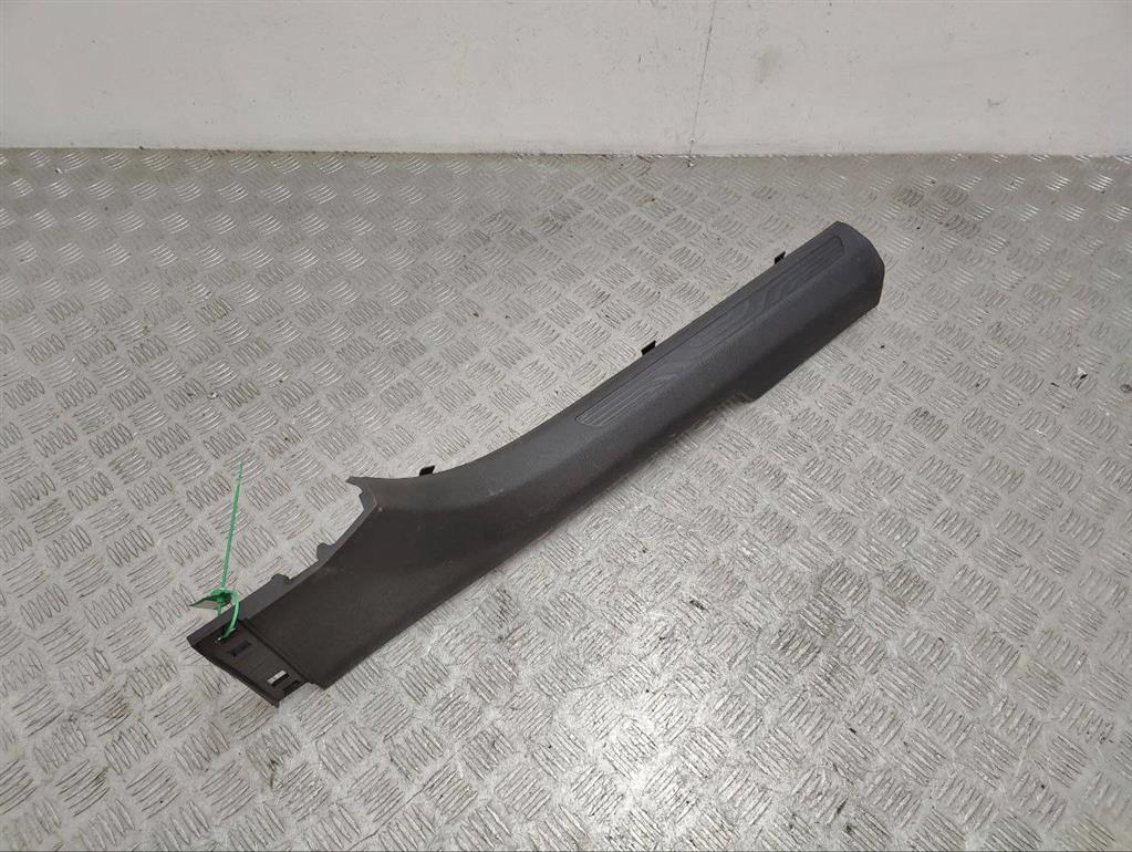 Накладка на порог внутренняя передняя левая