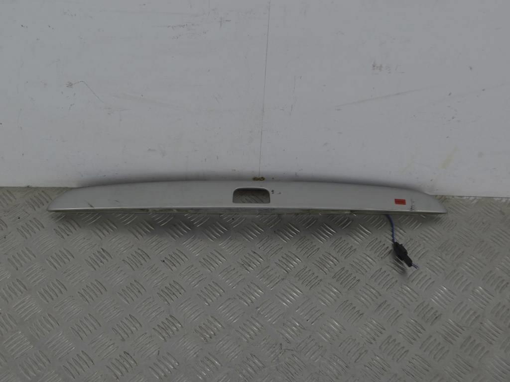 Накладка подсветки номера