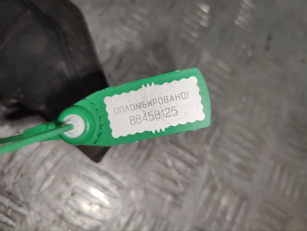 Накладка (ресничка) правой фары