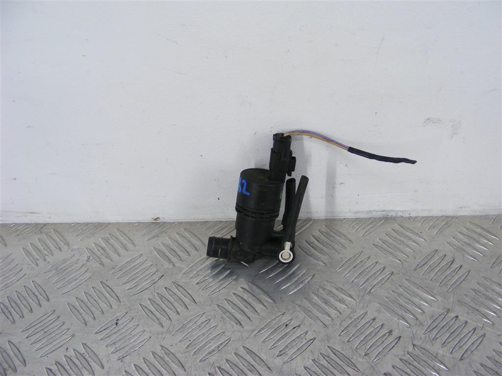 Насос (моторчик) омывателя стекла Renault Laguna 2 (2001-2007)