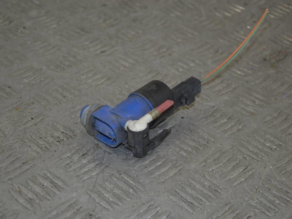 Насос (моторчик) омывателя стекла