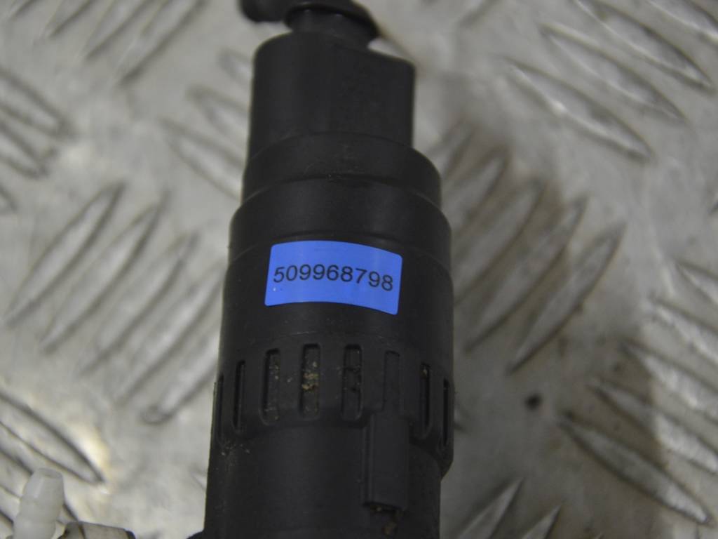 Насос (моторчик) омывателя стекла