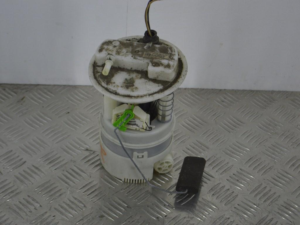 Насос топливный