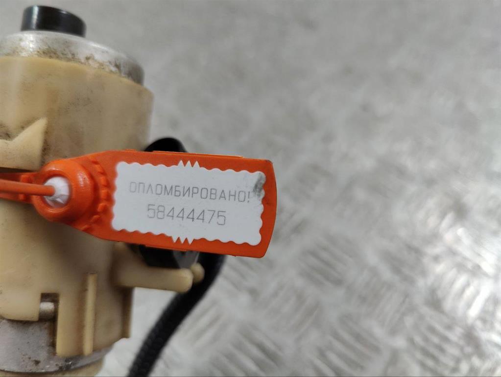 Насос топливный