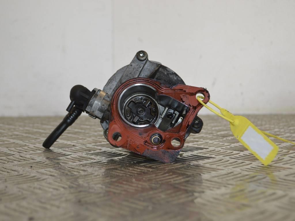 Насос вакуумный Renault Laguna 2 (2001-2007) 8200451323, 8200171005