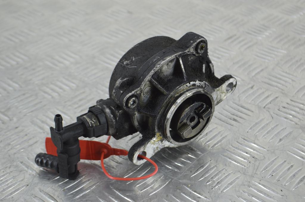 Насос вакуумный