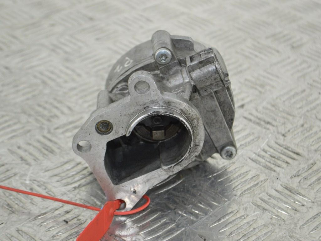 Насос вакуумный