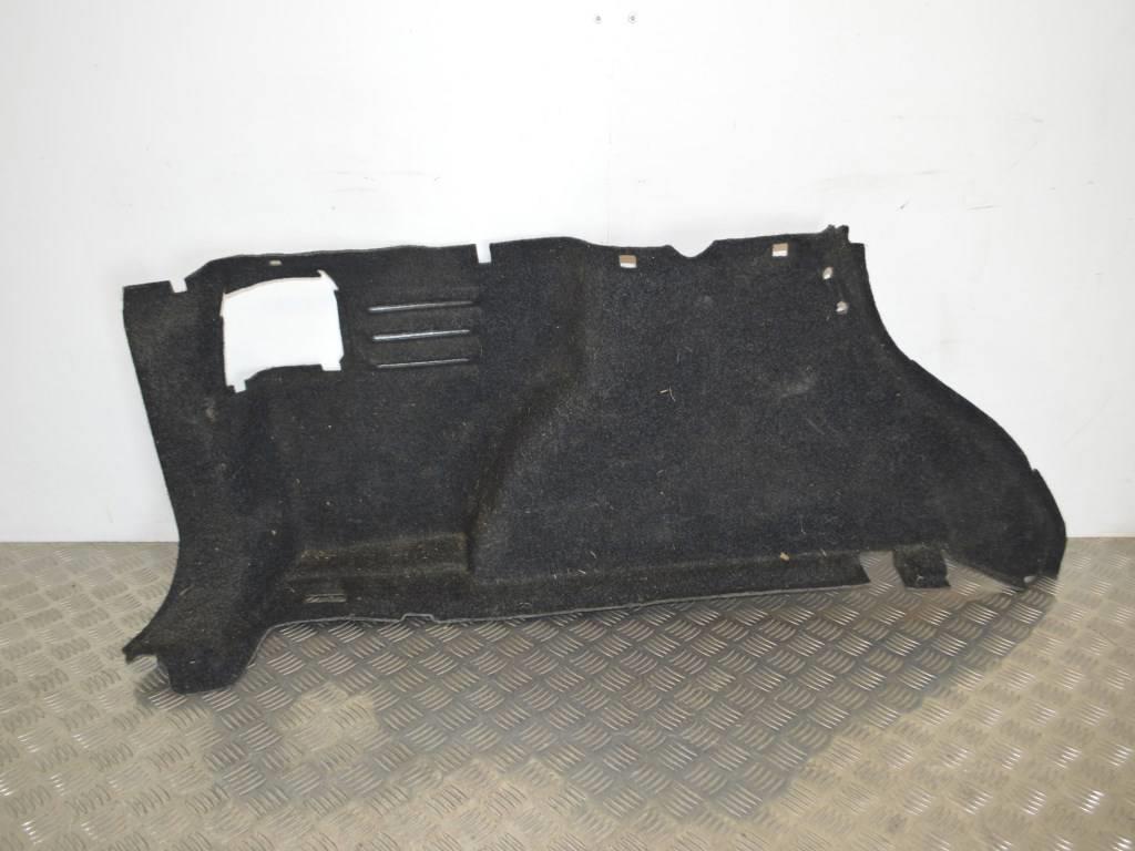 Обшивка багажника