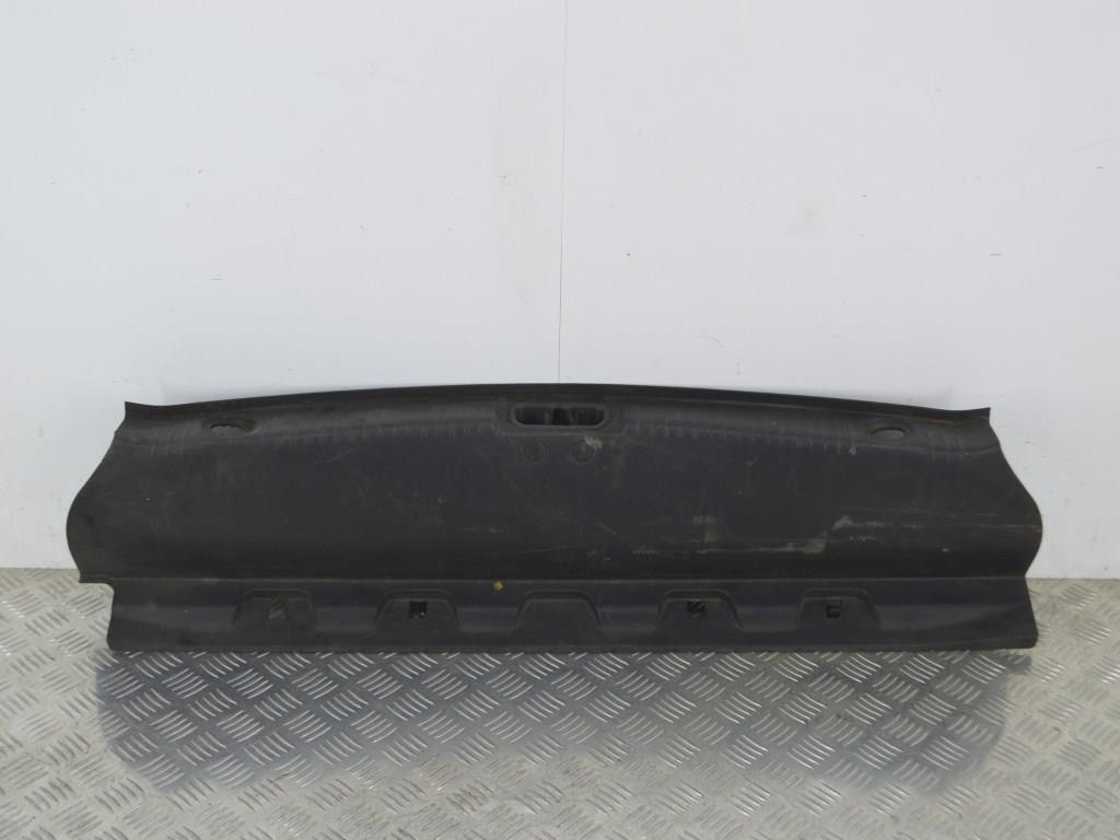 Обшивка багажника